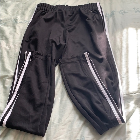 Adidas - Picture 2 of 3